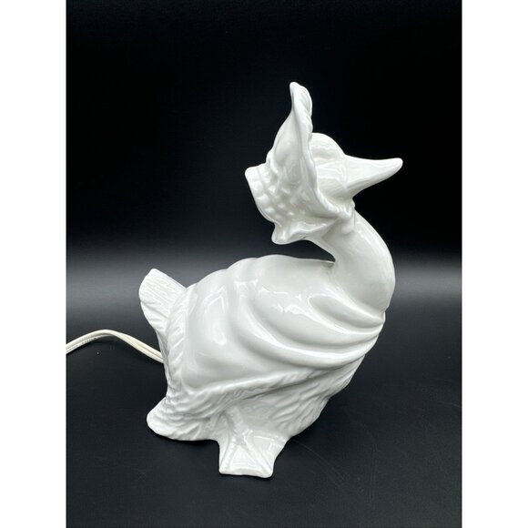 Vintage 80’s Schmid Beatrix Potter Duck Goose Anthropomorphic White Ceramic Lamp - Picture 2 of 16